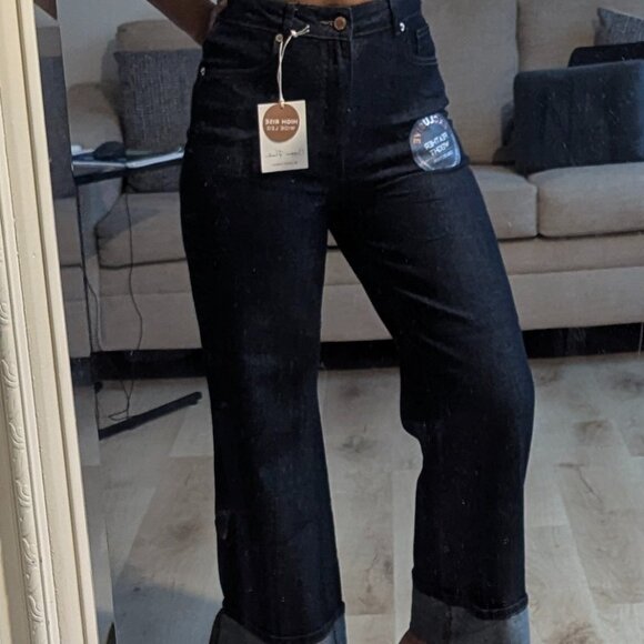 Wide Leg Wide Cuff Jeans - Picture 5 of 10